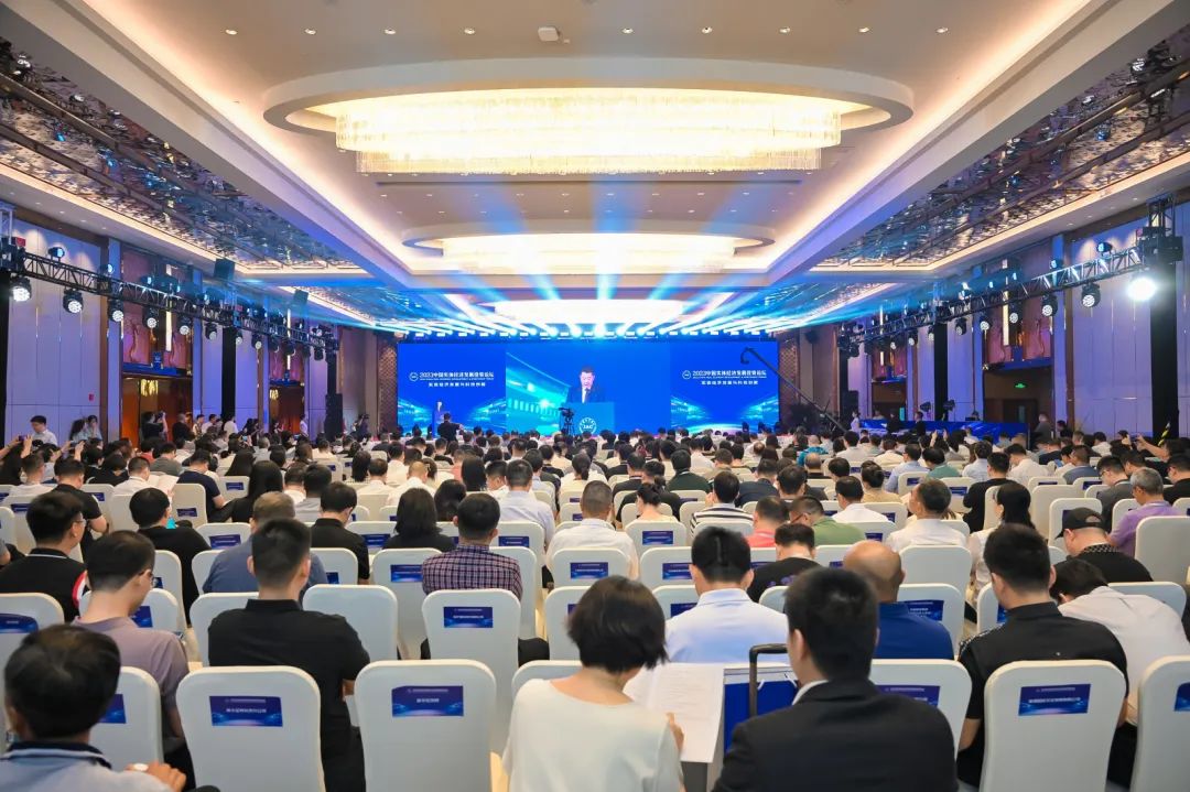 今年会jinnianhui金字招牌集团与中国投资协会达成战略合作
