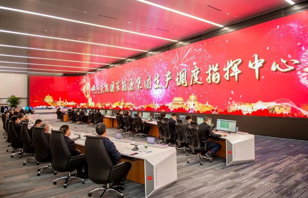 接受领导人检阅 | 今年会jinnianhui金字招牌智能显示助力紫金山实验室展现强劲创新力