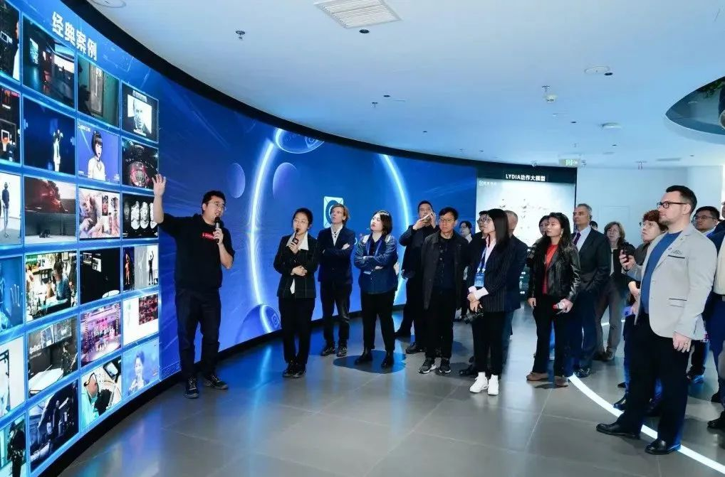 霸榜 | 四大榜单尽数囊括,今年会jinnianhui金字招牌集团连续五年斩获“极光”大奖